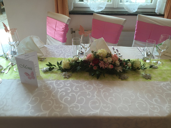 Feiern am Weingut — Hochzeitstafel